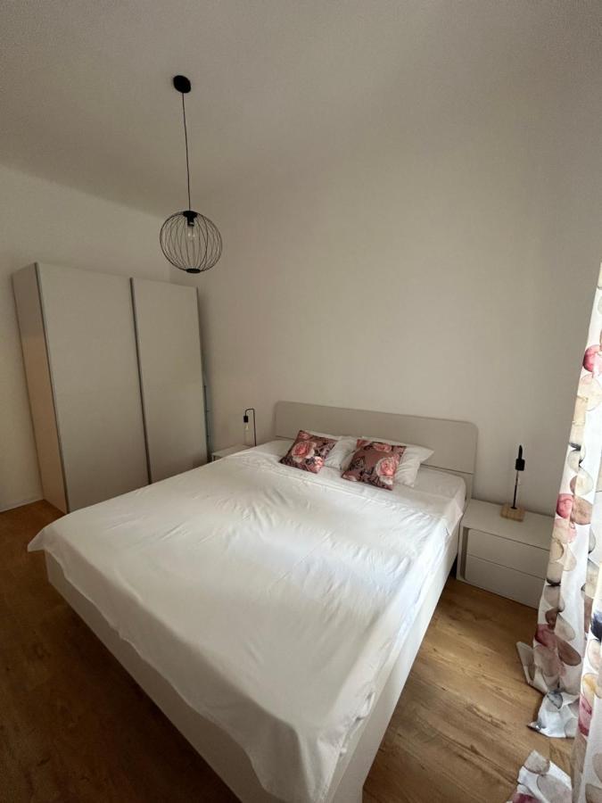 Nina & Lola Apartman Fiume Kültér fotó